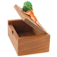 Kleine Holzschachtel Holzdose mit Echse auf Deckel